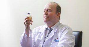alt="Graham Melrose of recce pharmaceuticals"