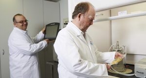 alt="Recce Pharmaceuticals lab"